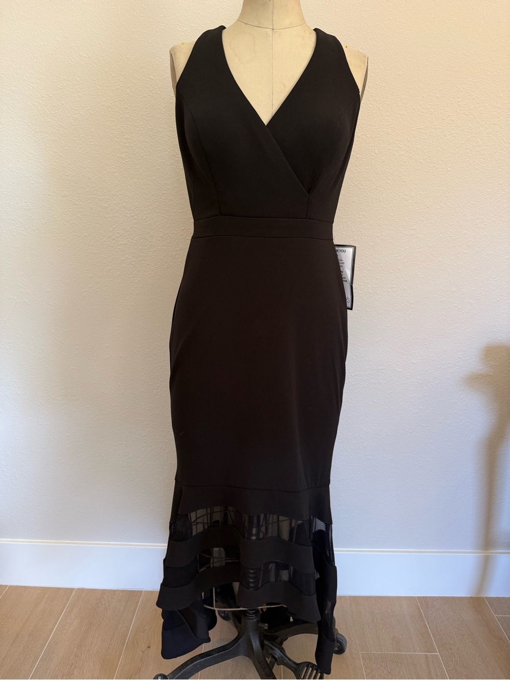 NWT XSCAPE Black High-Low Mermaid Dress V-Neck Mesh Hem Evening Gown 8